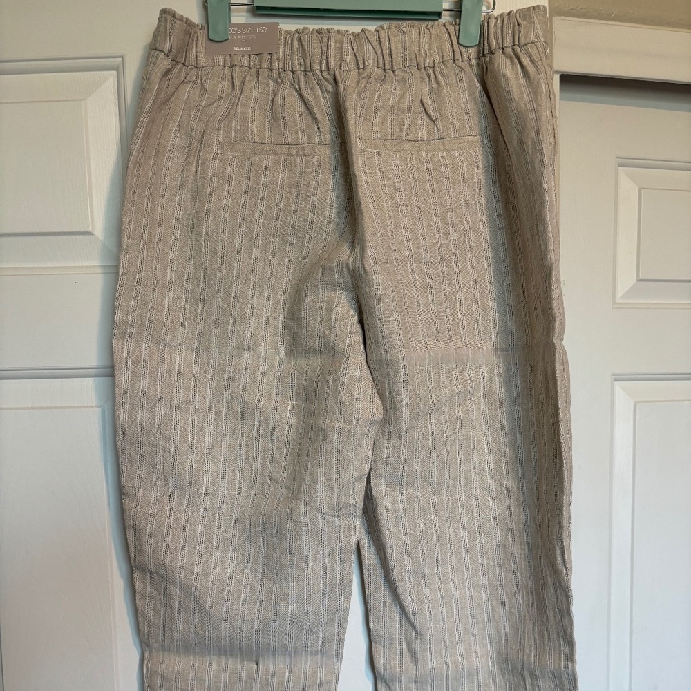 Ankle pants